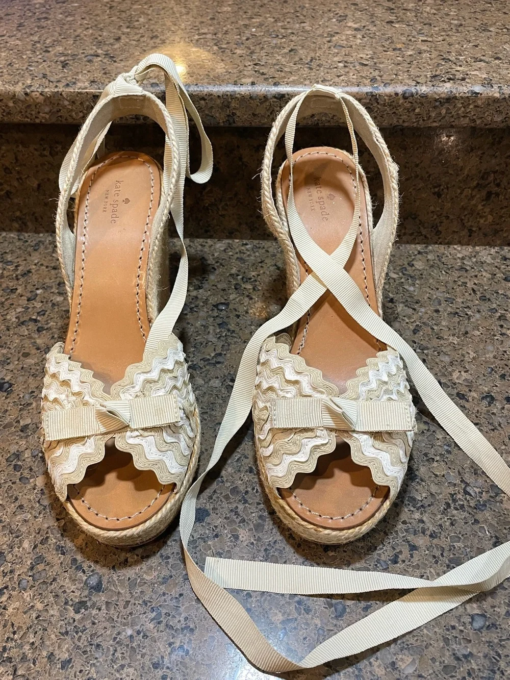 kate spade scalloped zigzag